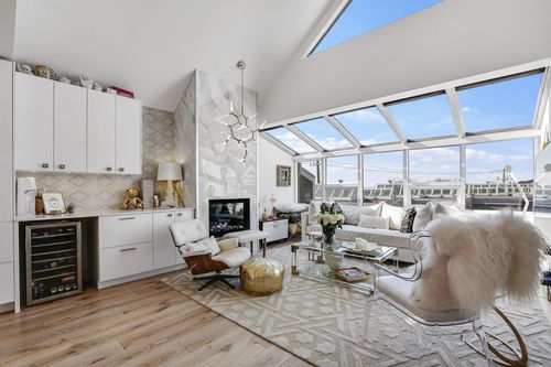 1115 Elm St, White Rock, BC, V4B3R9 | Card Image