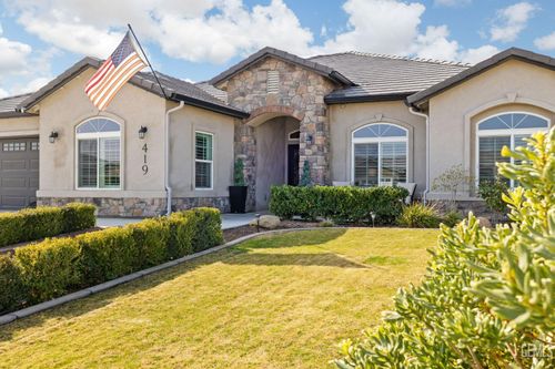 419 Diamond St, Taft, CA, 93268-2657 | Card Image