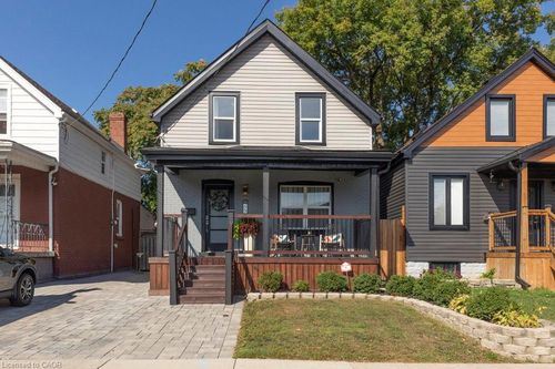 45 Tragina Ave N, Hamilton, ON, L8H5C4 | Card Image