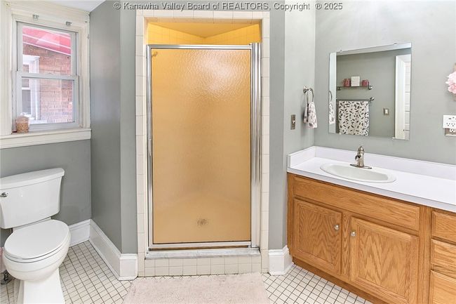 APT-231 - 1313 Lee St E, Condo with 2 bedrooms, 2 bathrooms and null parking in Charleston WV | Image 28