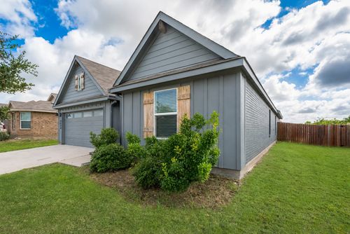 820 Lakeview Dr, Alvarado, TX, 76009-2661 | Card Image
