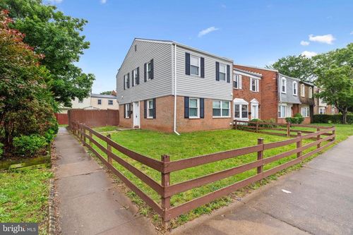 8157 Community Dr, MANASSAS, VA, 20109-3555 | Card Image