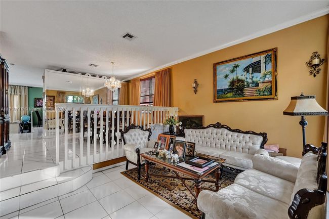 5223 Sw 155 Th Way, House other with 3 bedrooms, 3 bathrooms and null parking in Miramar FL | Image 9