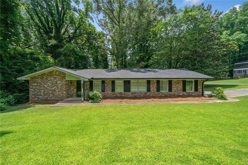 2173 Tanglewood Trl Ne, Conyers, GA, 30013-1257 | Card Image