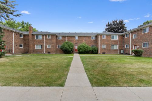 204-25349 Shiawassee Cir, Southfield, MI, 48033-3814 | Card Image