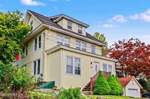 1-32 Chapel St, Greenwich, CT, 06831-5109 | Card Image