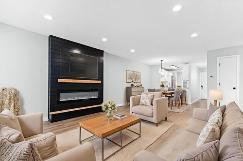 apt-60-570 Woodhill Dr, Roseville, MN, 55113-2359 | Card Image