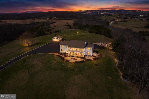 635 Dam Town Rd, FORT DEFIANCE, VA, 24437-2073 | Card Image