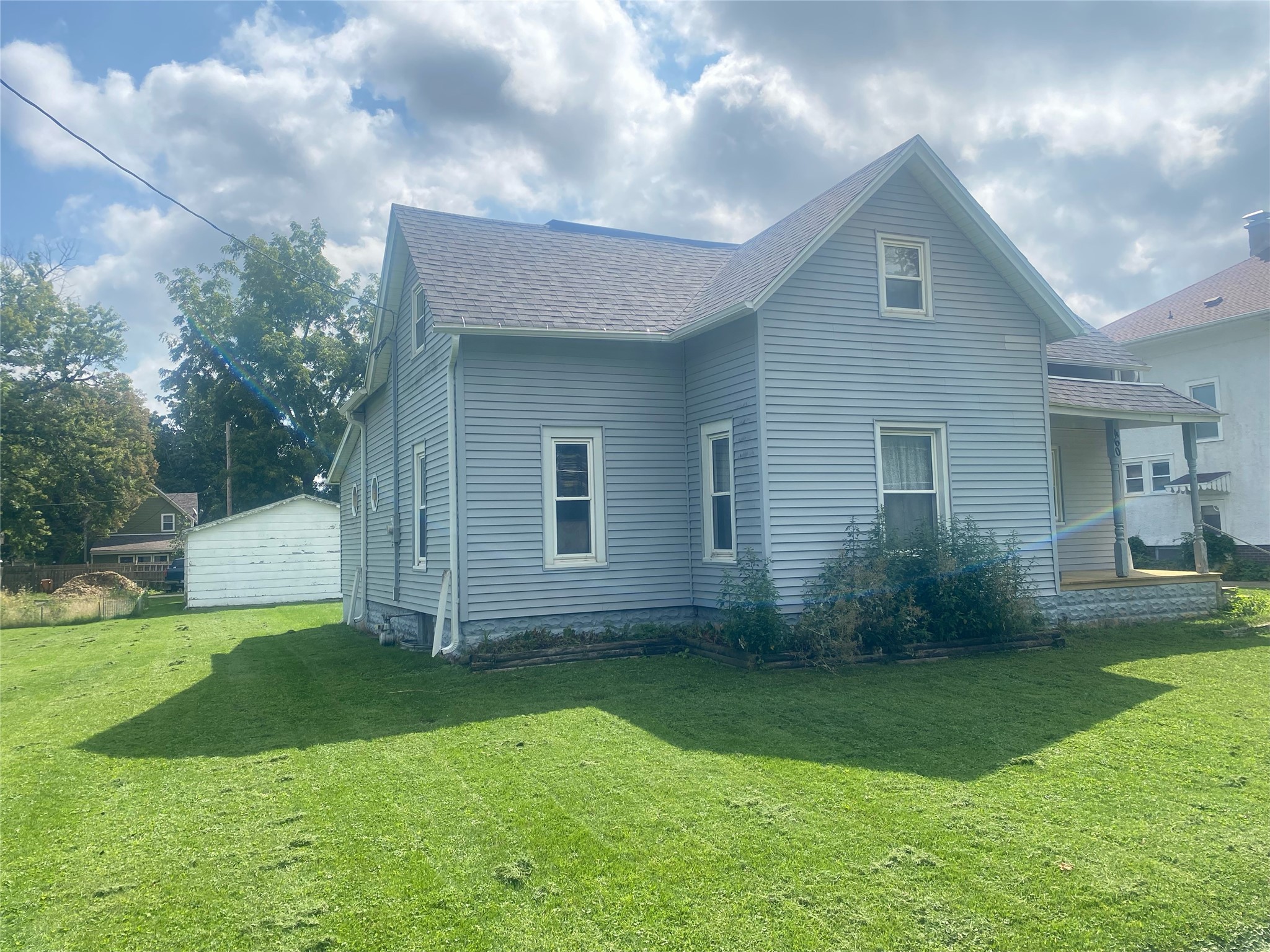 Sycamore Ave, Earlham, IA 50072