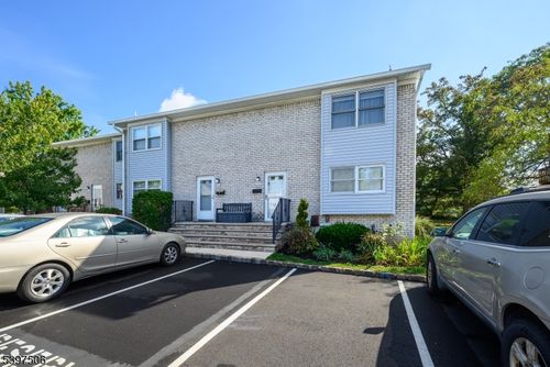 920 Robin Rd, Hillsborough, NJ, 08844-4438 | Card Image