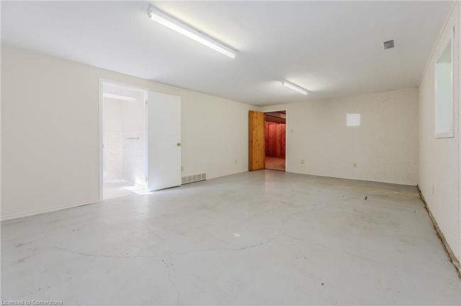 2145 Coronation Blvd, House other with 4 bedrooms, 2 bathrooms and 10 parking in Cambridge ON | Image 30