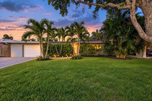3652 Ne 18th Ave, Oakland Park, FL, 33334-5430 | Card Image