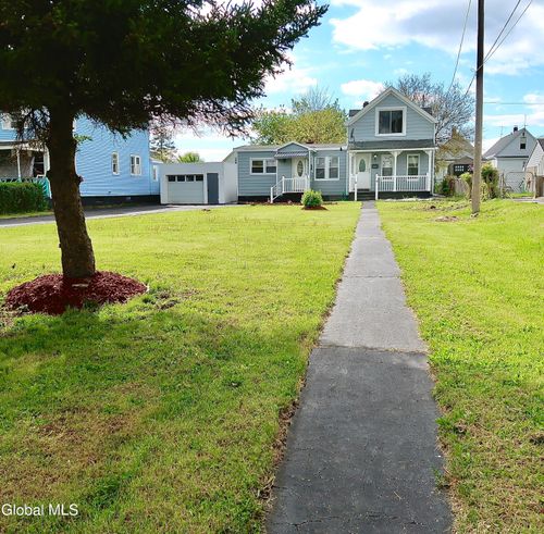 1747 Avenue A, Schenectady, NY, 12308-1907 | Card Image