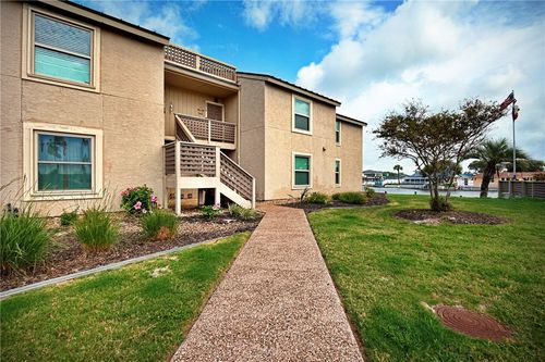 2516 Bayhouse Dr, Rockport, TX, 78382-3548 | Card Image