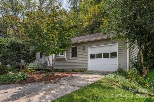 14 Llama Vista Ct, Black Mountain, NC, 28711-9752 | Card Image