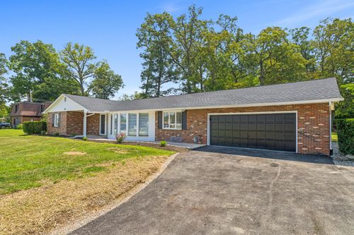 2169 White Rd, Grove City, OH, 43123-3668 | Card Image