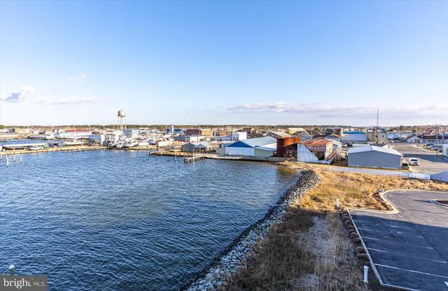 UNIT-302 - 101 Williams St, Condo with 3 bedrooms, 2 bathrooms and null parking in CRISFIELD MD | Image 51
