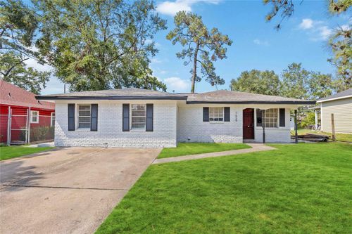7639 Bigwood St, Houston, TX, 77016-3913 | Card Image