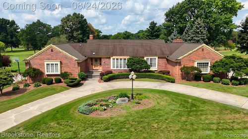 9598 Burning Tree Dr, Grand Blanc, MI, 48439-9567 | Card Image