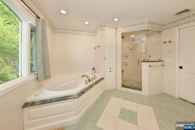 254 University Way, House other with 5 bedrooms, 5 bathrooms and null parking in Paramus NJ | Image 35