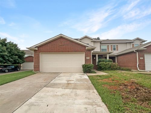 7417 Cowhand Ct, Fort Worth, TX, 76131-5220 | Card Image