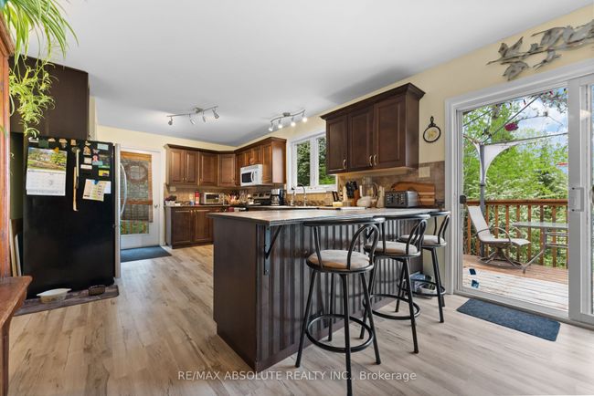 4666 Matawatchan Rd, House other with 3 bedrooms, 2 bathrooms and 8 parking in Griffith ON | Image 7