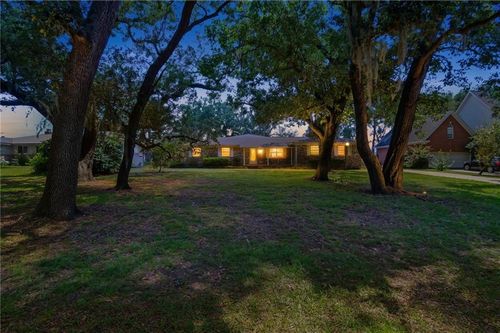 9182 Bay View Dr, Lillian, AL, 36549-5522 | Card Image