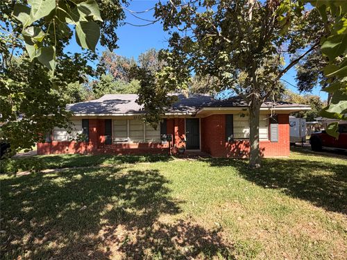 220 Bruce Ave, Shreveport, LA, 71105-3611 | Card Image