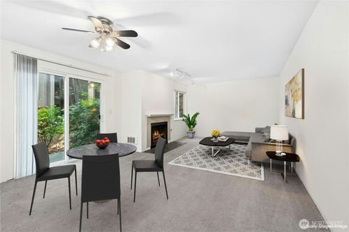 e110-700 Front St S, Issaquah, WA, 98027-4237 | Card Image
