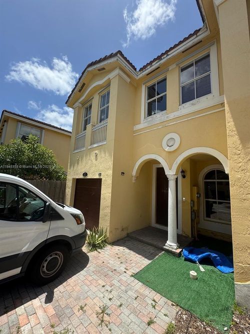 15071 Sw 9th Ln, Miami, FL, 33194-2768 | Card Image