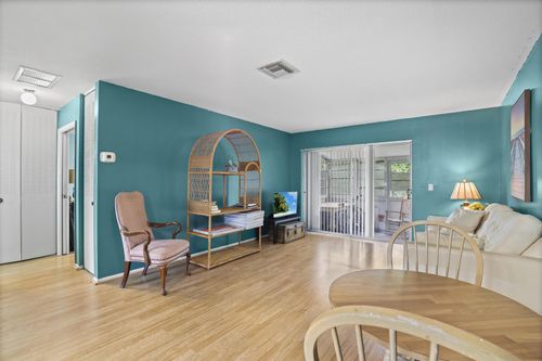b-2885 Ashley Dr W, West Palm Beach, FL, 33415-8242 | Card Image