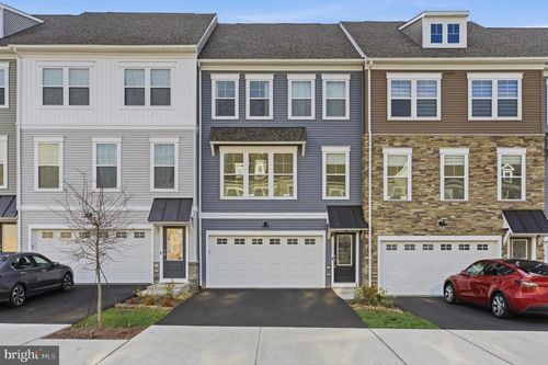 24173 Thurso Sq, STERLING, VA, 20166 | Card Image