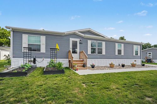 6420 Suffield Ln, Kalamazoo, MI, 49009-6814 | Card Image