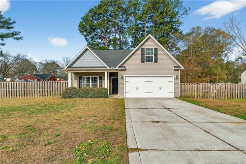 303 N Dickson St, Raeford, NC, 28376-2607 | Card Image