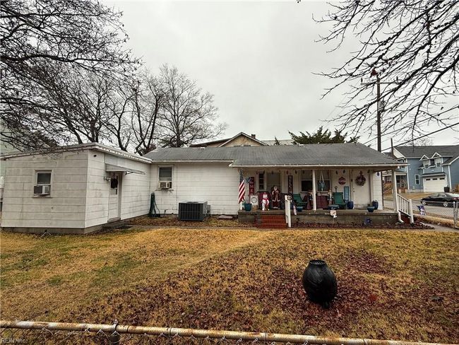 9603 Chesapeake St, House other with 3 bedrooms, 2 bathrooms and null parking in Norfolk VA | Image 5