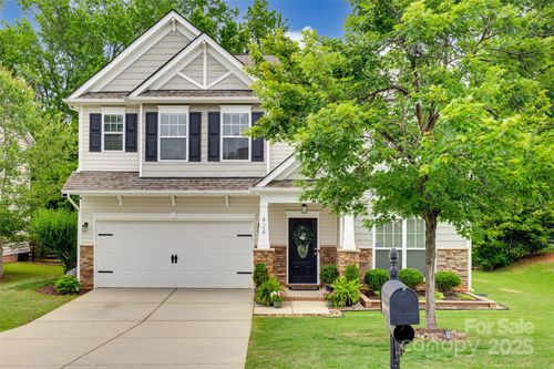 424 Castlebury Ct, Clover, SC, 29710-7854 | Card Image