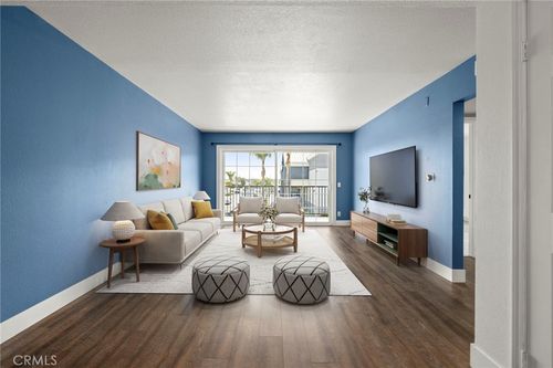 unit-212-1207 Obispo Ave, Long Beach, CA, 90804-3870 | Card Image