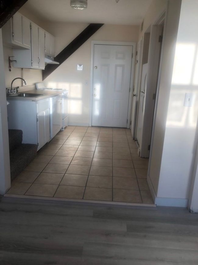 APT-18 - 926 Southbridge St, Condo with 2 bedrooms, 1 bathrooms and 1 parking in Worcester MA | Image 9