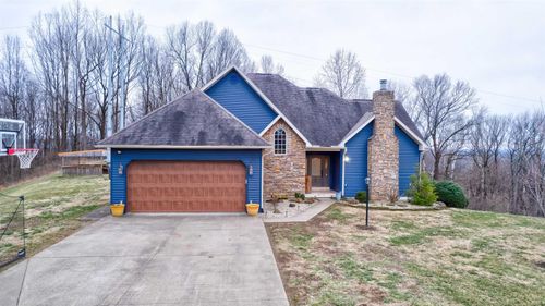 9040 Steward Rd, Tell City, IN, 47586-8591 | Card Image