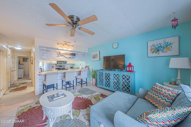 Living Room | Image 4