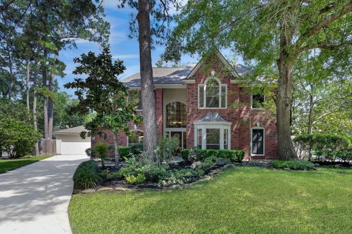 70 Amberglow Ct, The Woodlands, TX, 77381-6107 | Card Image
