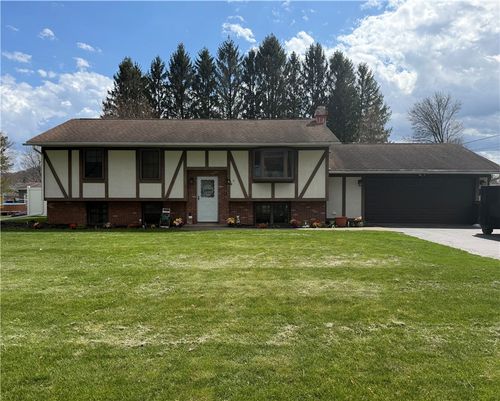6 Red Wing Ln, Horseheads, NY, 14845-1607 | Card Image