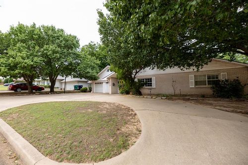 3813 Nw 66th Street, Oklahoma City, OK, 73116 | Card Image