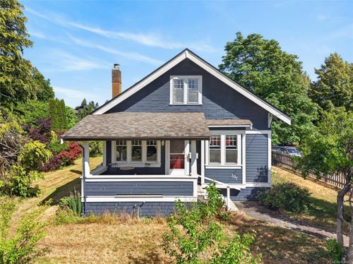 307 3rd St, Courtenay, BC, V9N1E3 | Card Image