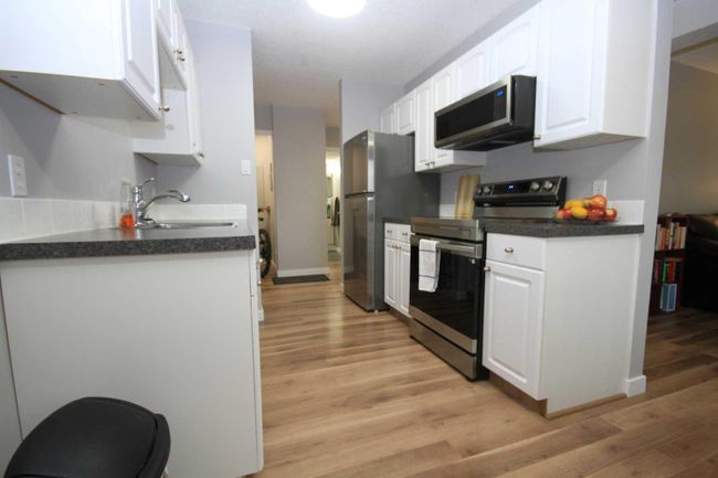 212 - 855 Columbia Blvd W, Home with 2 bedrooms, 1 bathrooms and 1 parking in Lethbridge AB | Image 8