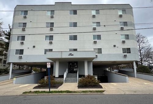 apt-2h-10 Orchard St, Hackensack, NJ, 07601-4831 | Card Image