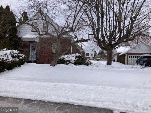 502 S Shenandoah Rd, RINGTOWN, PA, 17967-9433 | Card Image