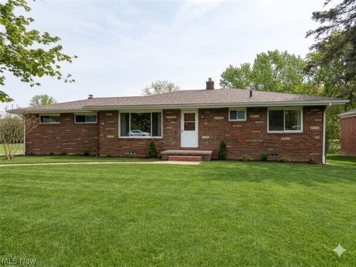 3591 Dayton Ave, Kent, OH, 44240-5249 | Card Image