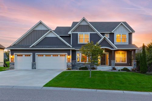 5915 Black Oaks Ln N, Plymouth, MN, 55446-2601 | Card Image