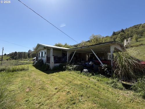 232 Marilyn St, Roseburg, OR, 97470-9412 | Card Image